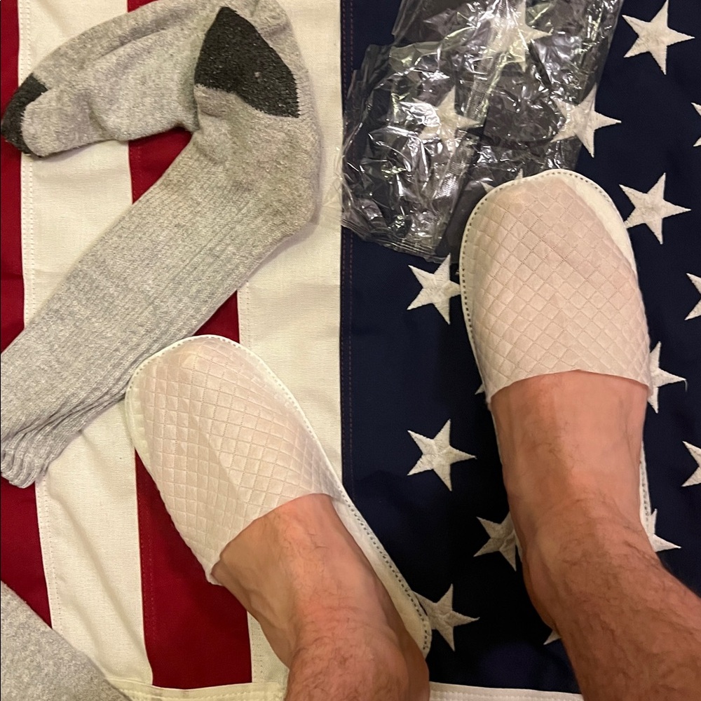 Hotel style one-time slippers - Picture 5 of 11